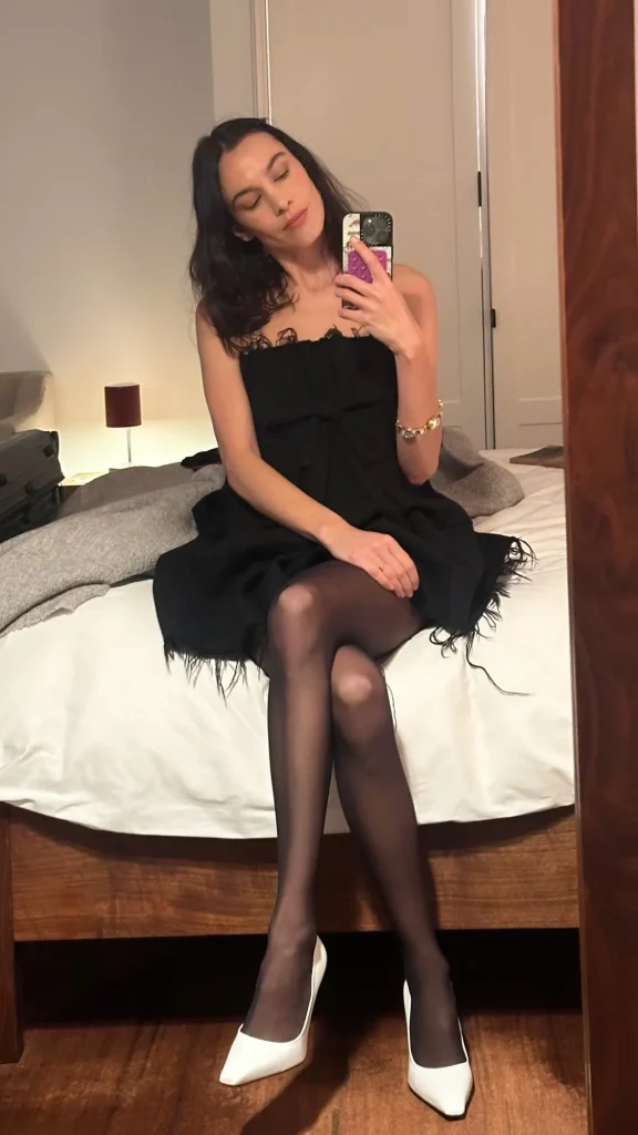 The Ultimate Guide to Tights & Hosiery: How to Style Them, What to Buy, and  the Biggest Trends of the Season - Personal Stylist Los Angeles