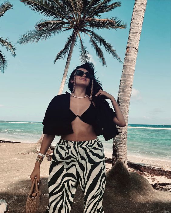 What to Wear on a Beach Vacation 2026 Outfit Ideas